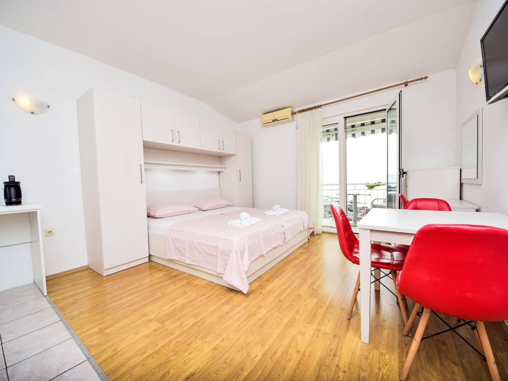 Apartment Mira-1 By Interhome Makarska Exterior foto