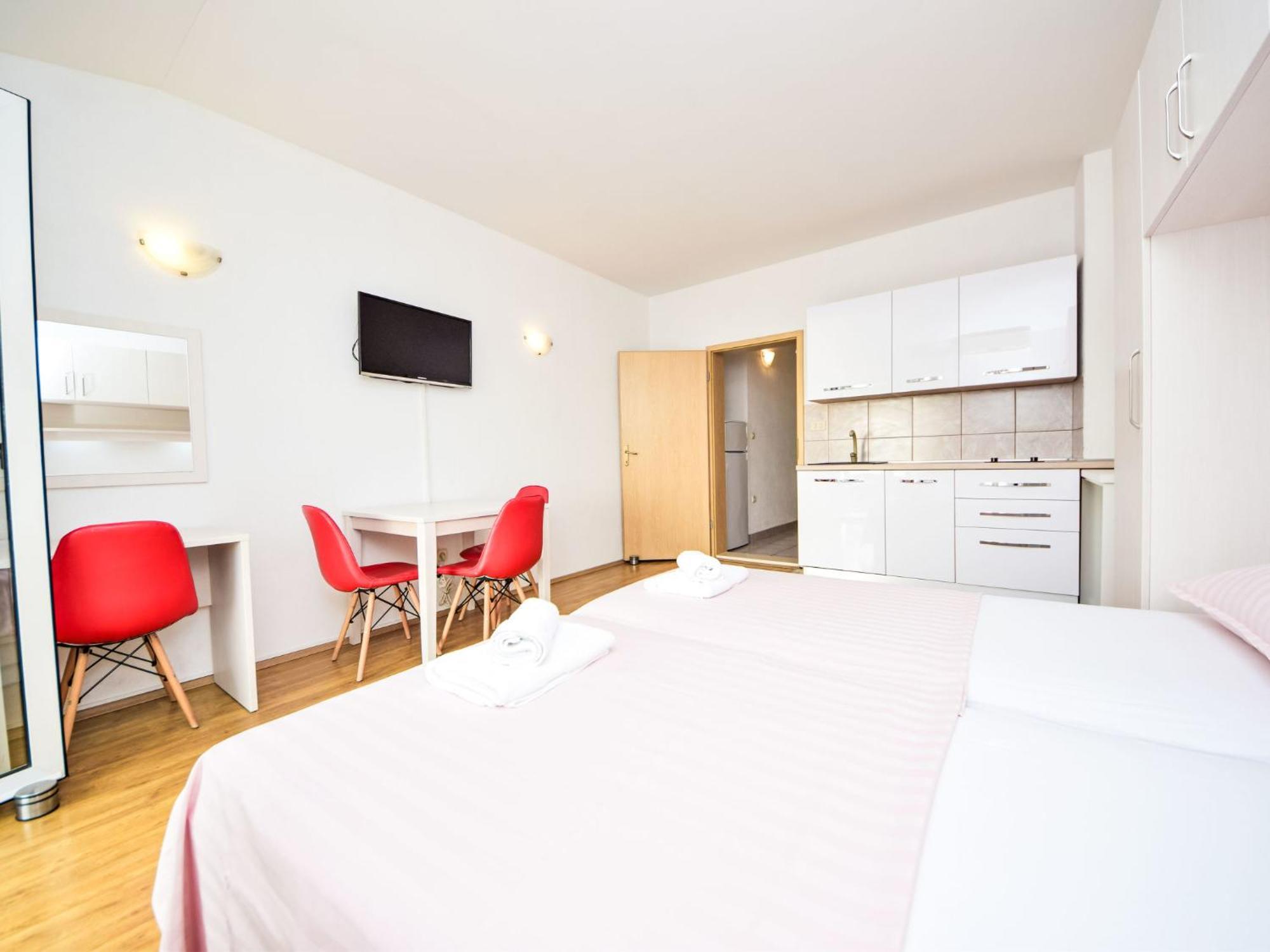 Apartment Mira-1 By Interhome Makarska Exterior foto